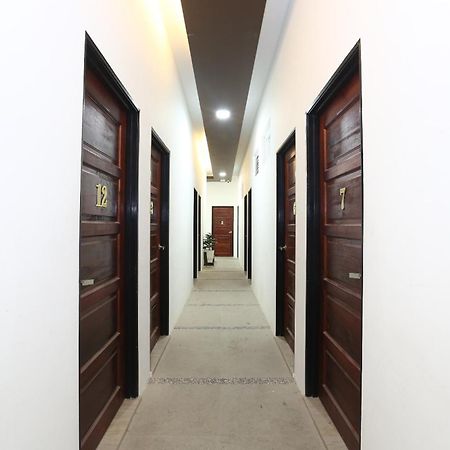 Super Oyo 89678 Ady Hotel Kuala Terengganu Esterno foto