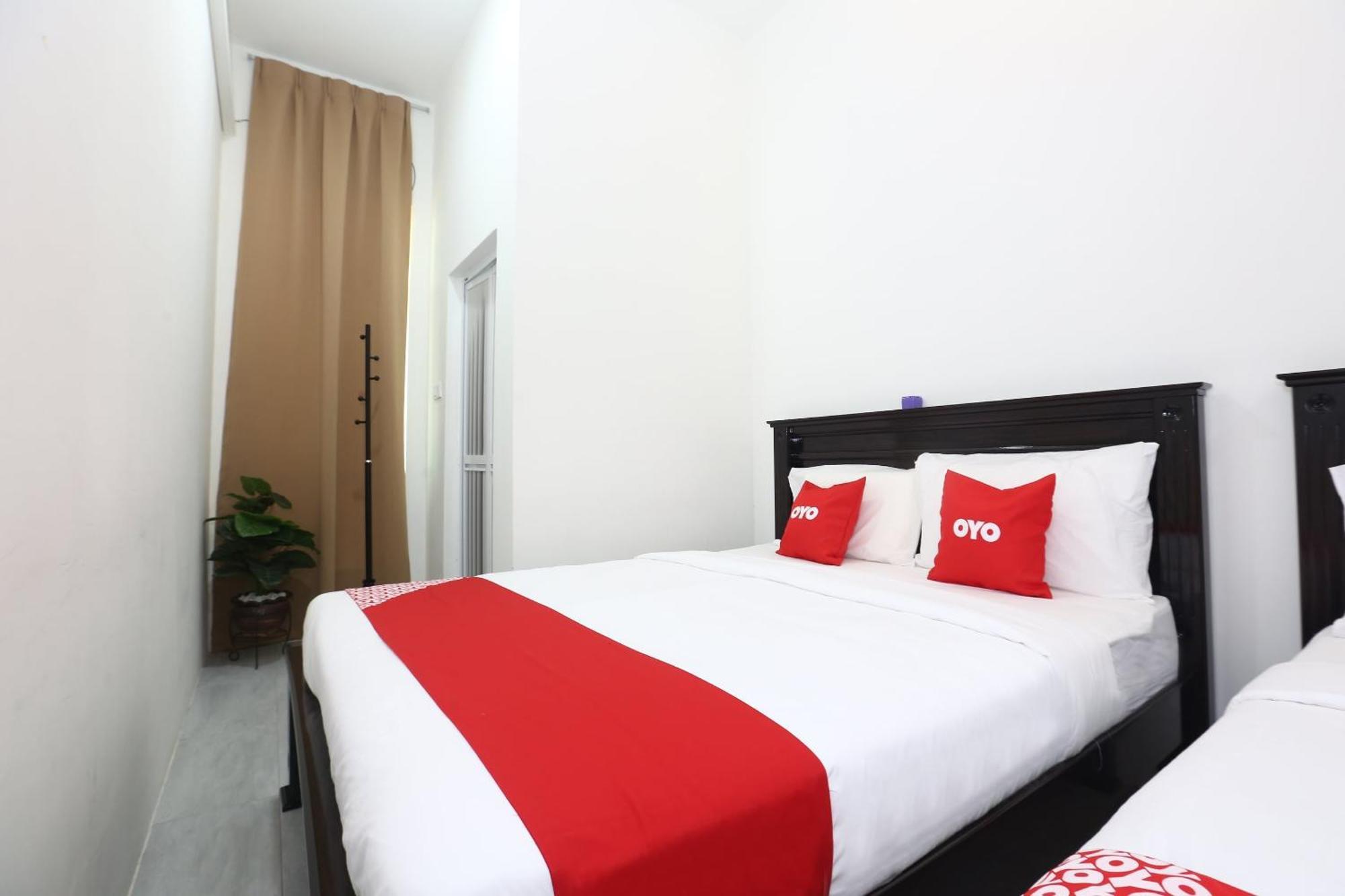 Super Oyo 89678 Ady Hotel Kuala Terengganu Esterno foto