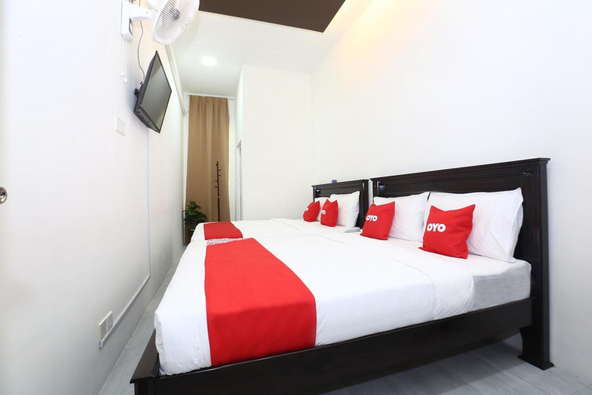 Super Oyo 89678 Ady Hotel Kuala Terengganu Esterno foto
